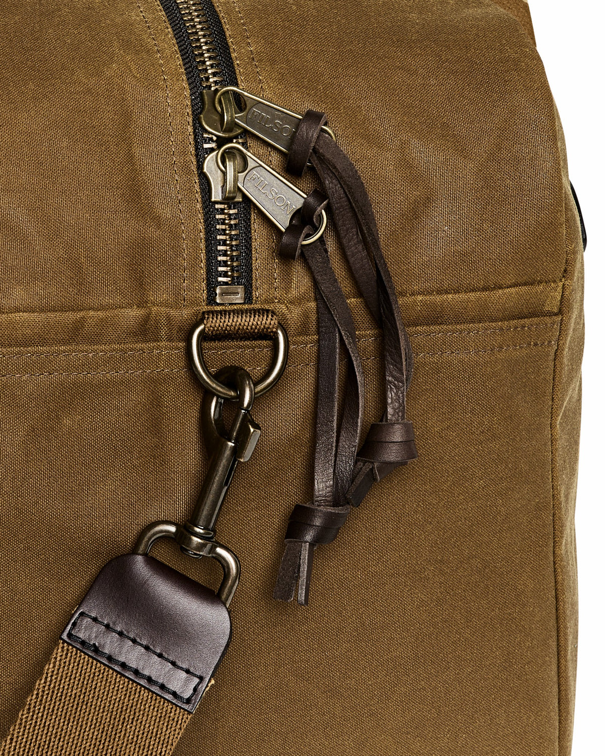 Filson Latest / Medium Tin Cloth Duffle Bag