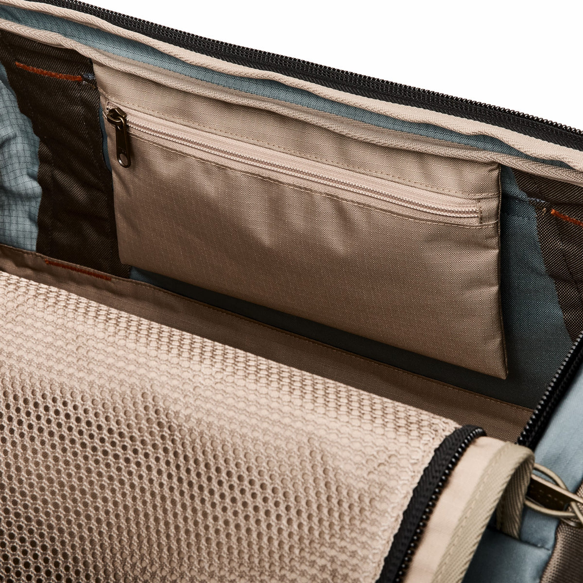 Filson Trending / All-Weather 50L Duffle - Slate / Canteen / Covert